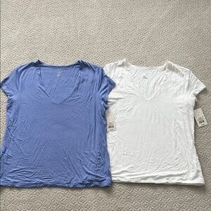 Women's Target new day double lined V-Neck Tops - Purple and White